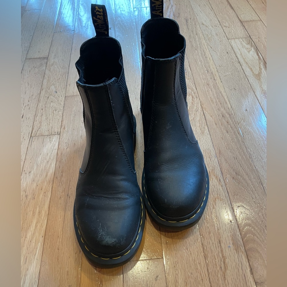 Dr. Martens 2976 Chelsea Boot - Women's